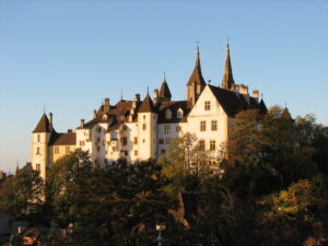 Il castello di Neuchâtel, patria dell'orologeria