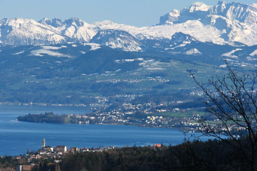 La bellissima penisola di Au sullo Zürichsee