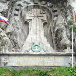 Il Suworow Memorial presso la Gola di Schöllenen nel Canton Uri