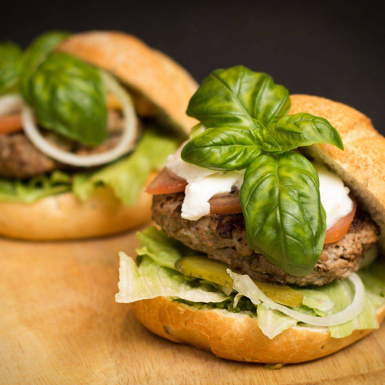 Gli hamburger vanno per la maggiore in Svizzera