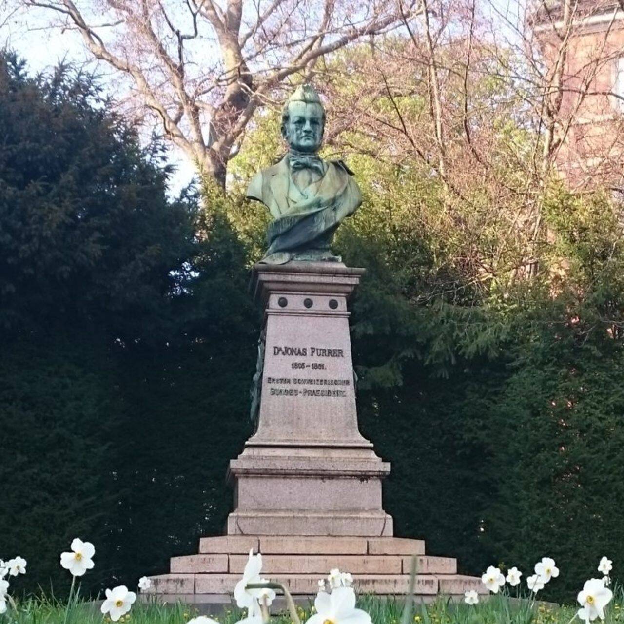 La statua celebrativa di Jonas Furrer a Winterthur