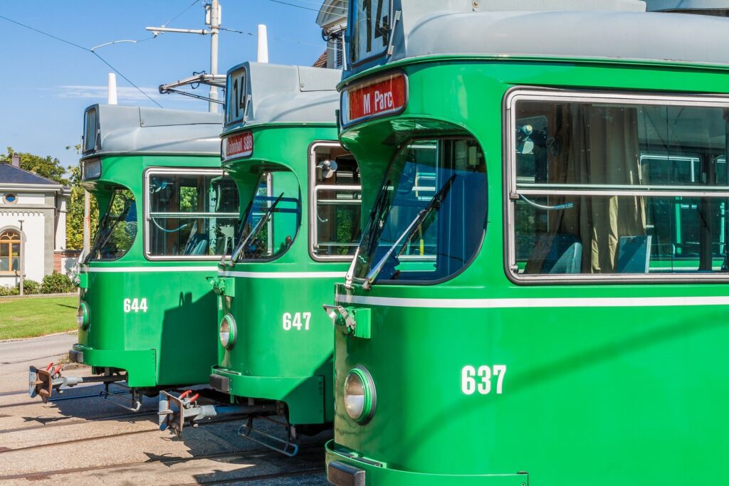 I verdi tram basilesi della BLT Baselland Transport AG