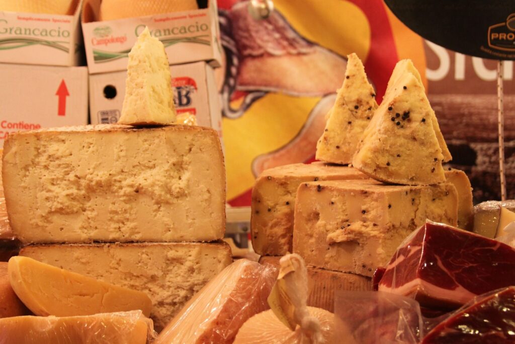 Il formaggio, tipico della Svizzera, raramente è sprecato in tavola