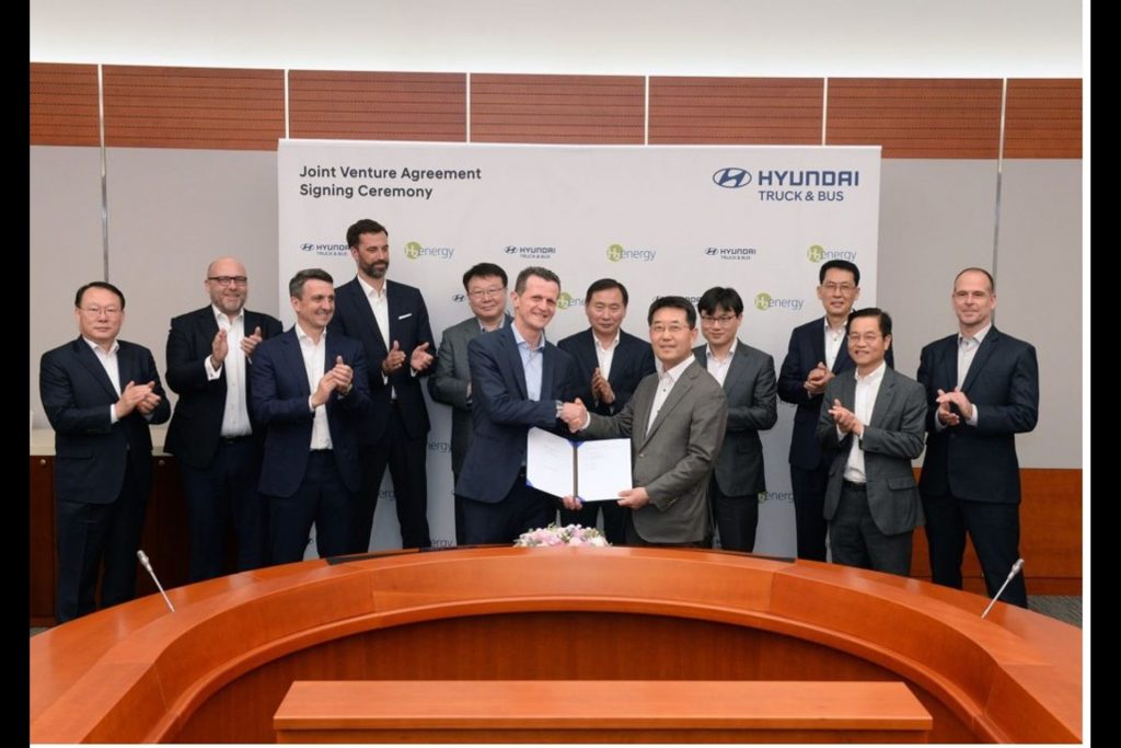 Firma Accordo Hyundai & H2 Energy