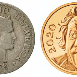 Il fronte dei 10 centesimi di franco invariati dal 1879 e il fronte del quarto di franco del 2020 dedicato ad Albert Einstein