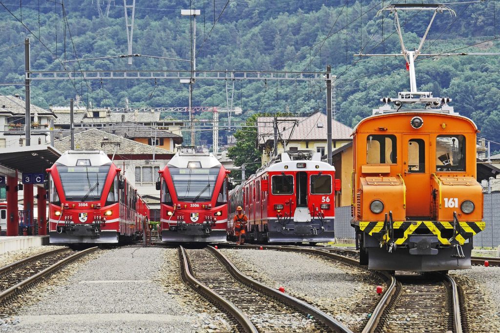 La stazione di Tirano sul confine tra Italia e Svizzera