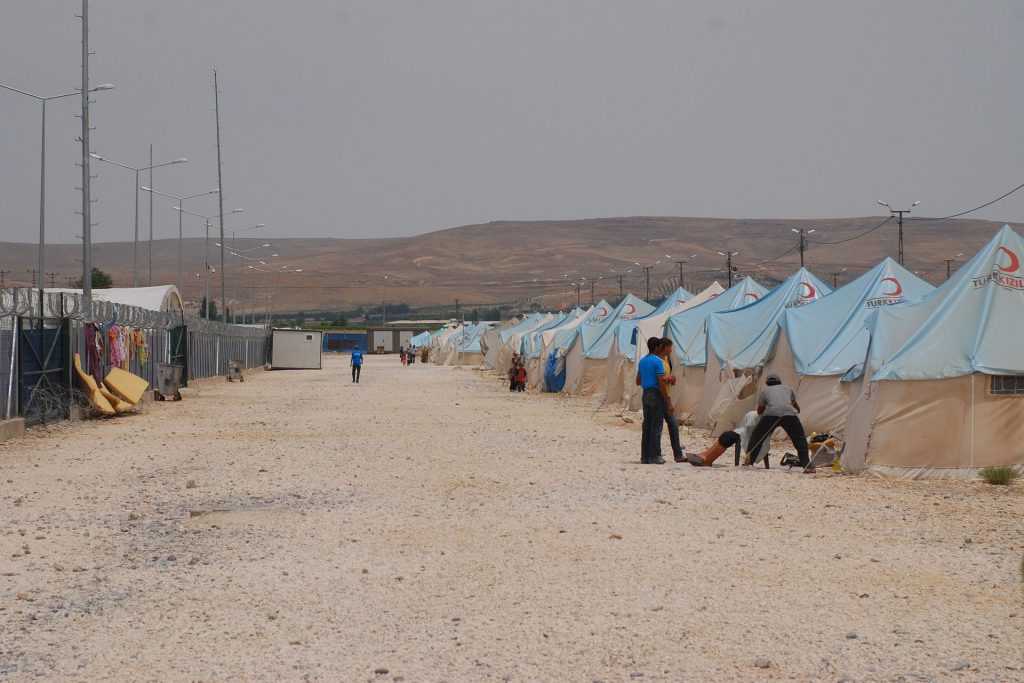 Profughi siriani in un campo in Turchia