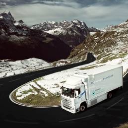 Strada Innevata XCIENT Fuel Cell Hyundai