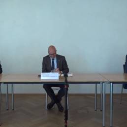 La conferenza stampa organizzata dall'Unione Svizzera Arti e Mestieri il 17 maggio 2021