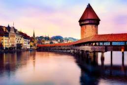 Lo splendido Kapellbrücke nel centro storico di Lucerna
