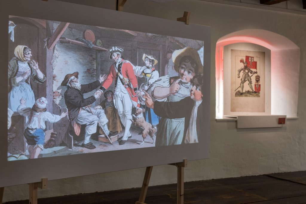 Vista della mostra "“Söldner, Reissäckler, Pensionenherren - Ein Innerschweizer Besiehungsnetz”, primo piano, Salzmagazin, Museo di Nidvaldo (Foto: Christian Hartmann)