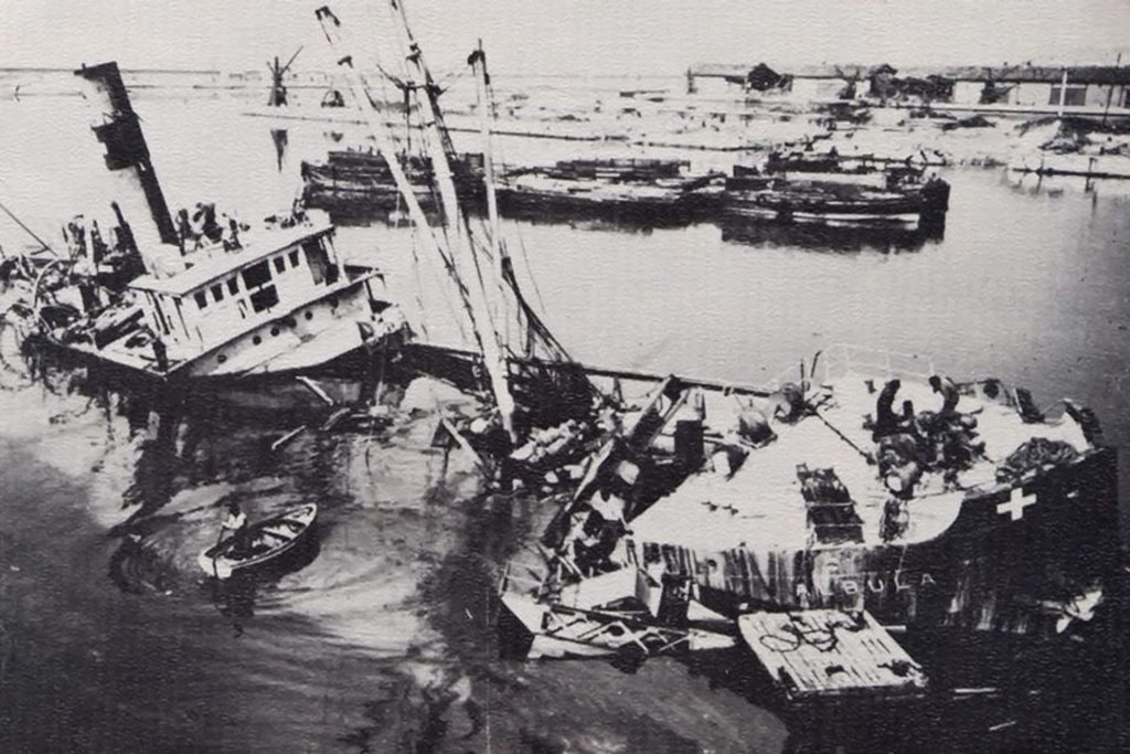 La nave svizzera "Albula" affondata dalle truppe tedesche nel porto di Marsiglia nel 1944 (Foto: Stiftung Swiss Ships)