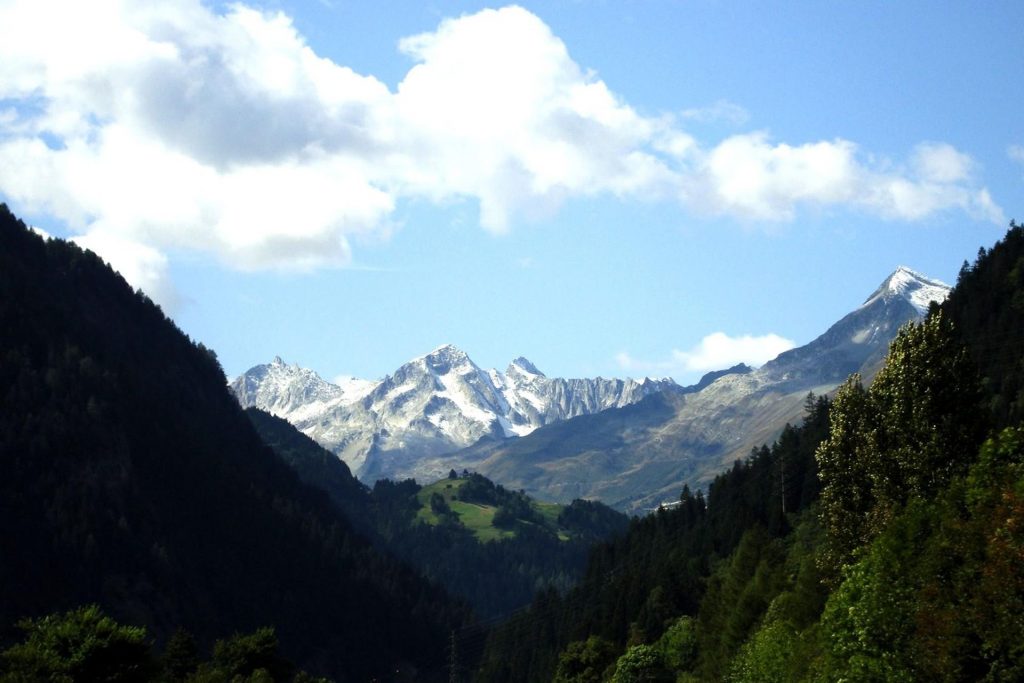 Lo splendido proscenio alpino della Valle Leventina