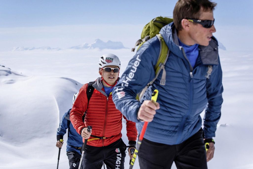 Partecipanti alla gara di scialpinismo militare “Patrouille des Glaciers” nel Cantone Vallese