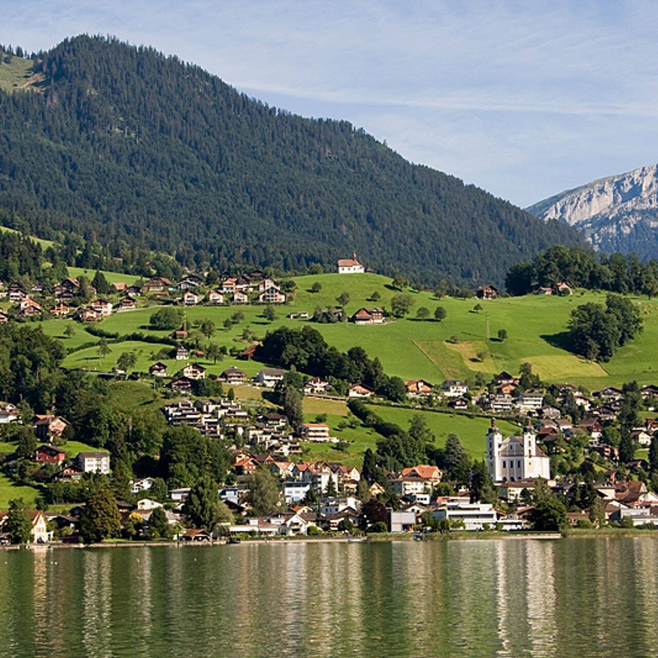 Sarnen è un comune svizzero del Canton Obvaldo
