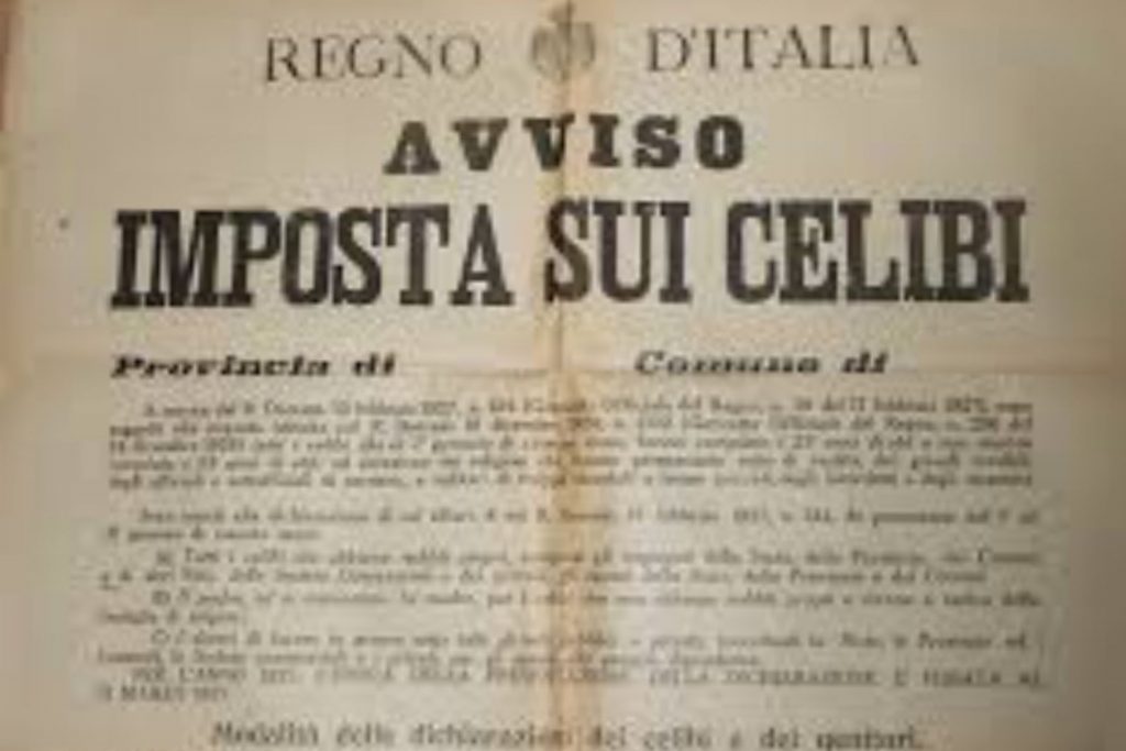 Sbiadito annuncio dell'introduzione della tassa sul celibato introdotta con istituita con il Regio Decreto 19 dicembre 1926, numero 2132