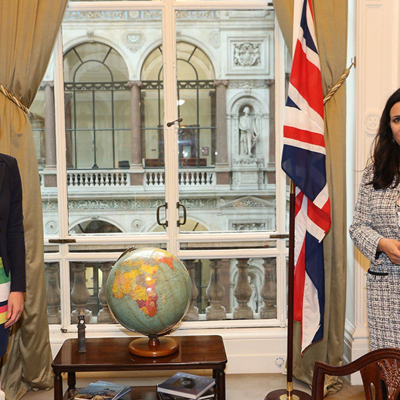 Il Ministro britannico per l'Europa, Wendy Morton, e la Ministra degli Esteri del Liechtenstein, Dominique Hasler