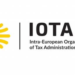 Il logotipo della Intra-European Organisation of Tax Administrations (IOTA)