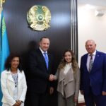 Dejan Štancer, Chairman dell'organizzazione Global Chamber of Business Leaders, con Dinara Shcheglova, Vice Ministro dell'Informazione e delle Comunicazioni della Repubblica del Kazakistan
