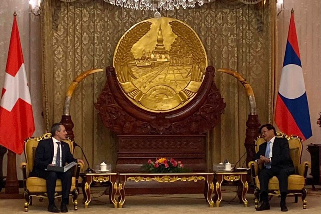 Incontro tra il Consigliere Federale Ignazio Cassis e il presidente laotino Thongloun Sisoulith