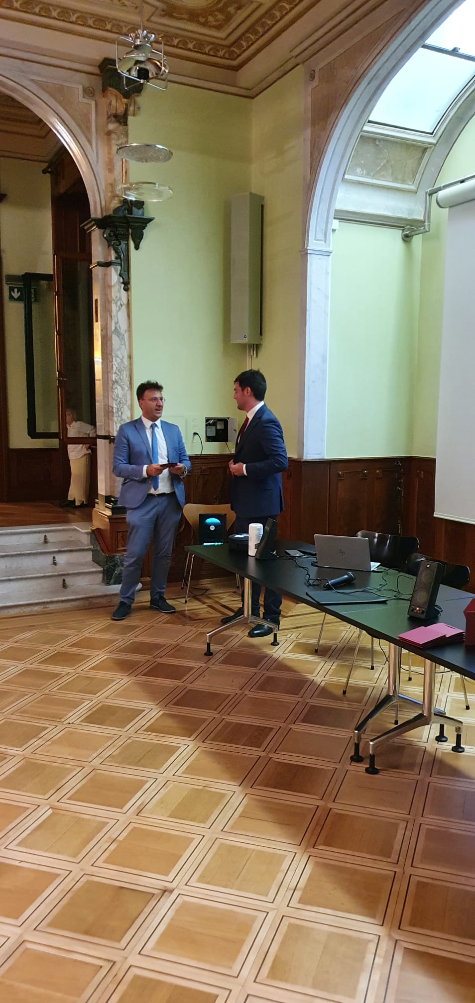 Alessandro Loprieno, CEO di WeShort, durante la cerimonia conclusiva del Premio Start Up e PMI Innovative il 18 settembre a Zurigo