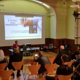 Eleonora Bafunno, rappresentante di Bafunno Mechanics, durante la cerimonia conclusiva del Premio Start Up e PMI Innovative il 18 settembre a Zurigo