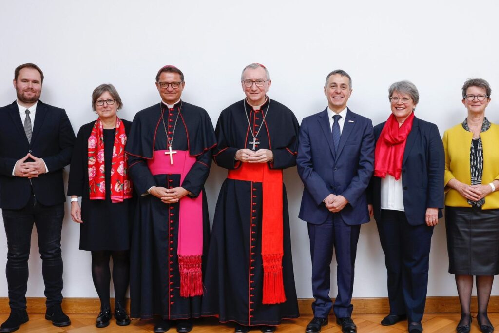La visita del Cardinale Pietro Parolin, Segretario di Stato del Vaticano, in Svizzera a contatto con il Consiglere Federale Ignazio Cassis
