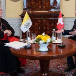 La visita del Cardinale Pietro Parolin, Segretario di Stato del Vaticano, in Svizzera a contatto con il Consiglere Federale Ignazio Cassis