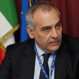 Lamberto Giannini è Capo della Polizia di Stato e Direttore Generale della Pubblica Sicurezza in Italia dal 4 marzo 2021