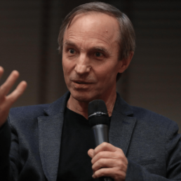 Stanisław Obirek è teologo e professore di storia del cristianesimo all'università di Varsavia