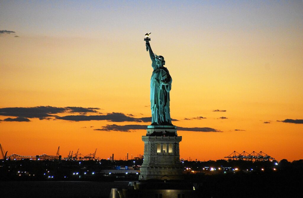 La Statua della Libertà è un simbolo di New York e degli interi Stati Uniti d'America