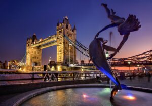 Il Tower Bridge sul Tamigi di Londra