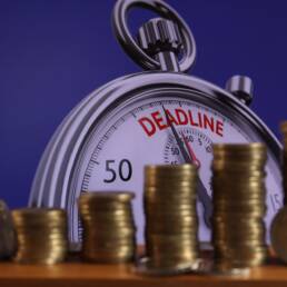 deadline - debt increase Photo by Gerd Altmann on Pixabay