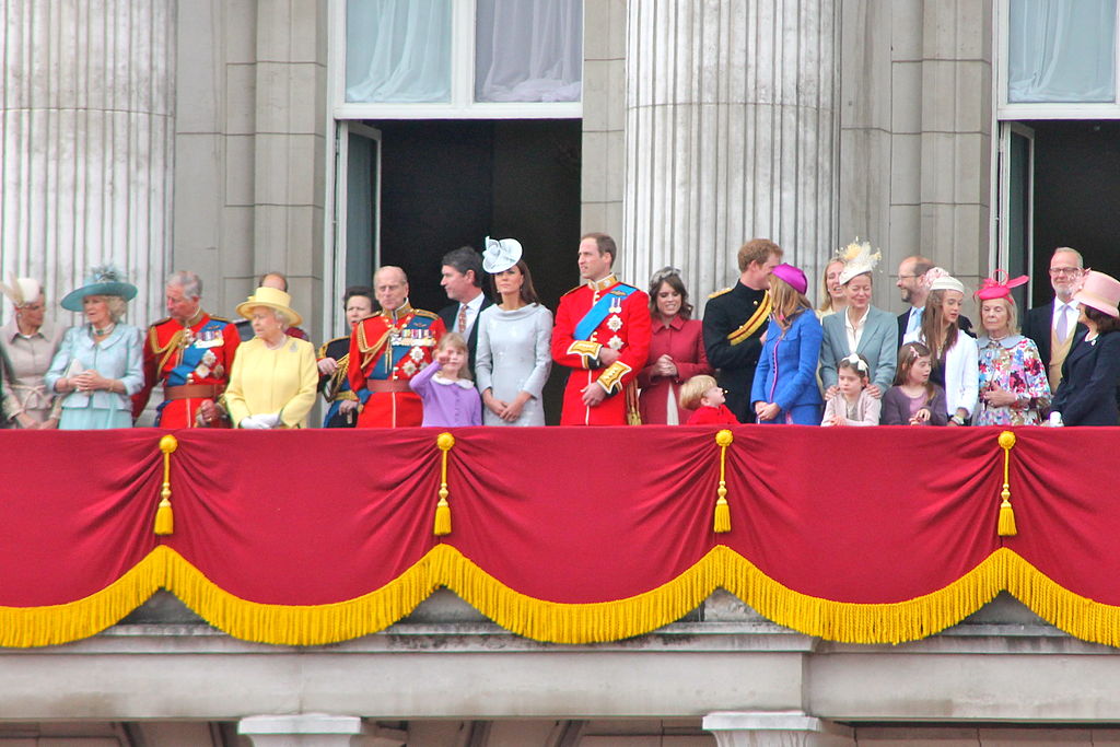 Royal family on the balcony Photo by Carfax2, CC BY-SA 3.0 via Wikimedia Common
