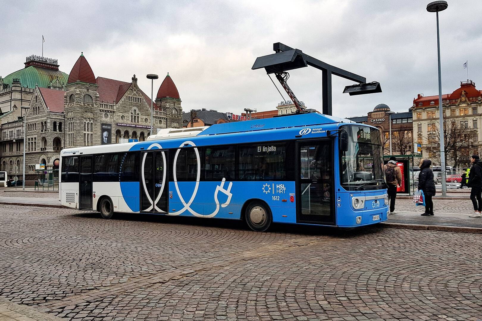 Un bus elettrico Photo by Esa Niemelä on Pixabay