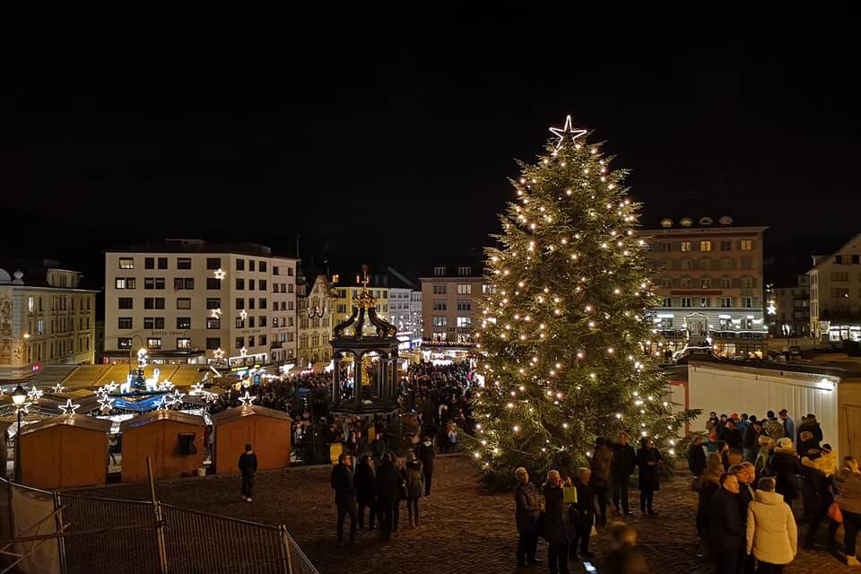 Scorcio del Mercatino di Natale di Einsiedeln - Svizzera - Image by Chris Sche-Bo