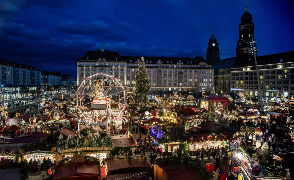 Scorcio del Mercatino di Natale di Dresda - Germania - Image by Tonda Tran from Pixabay