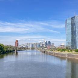 Frankfurt am Main mit Blick auf die EZB und Skyline Image by Achim Weidner from Pixabay