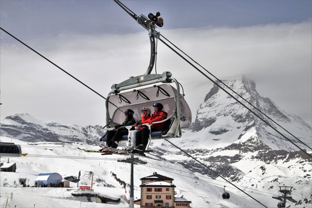 Ski Resort Zermatt Image by 🌸♡💙♡🌸 Julita 🌸♡💙♡🌸 from Pixabay