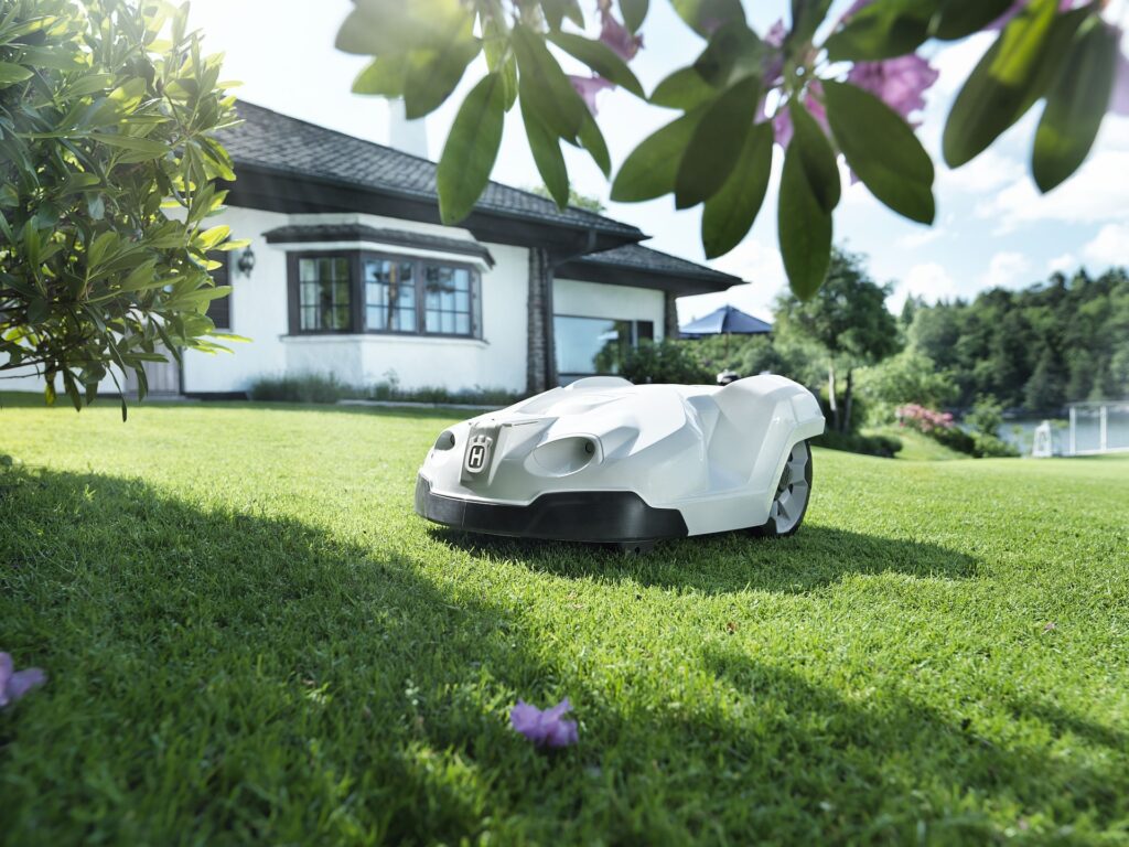 Remotely controlled grass mowing robot Image by Pexels from Pixabay