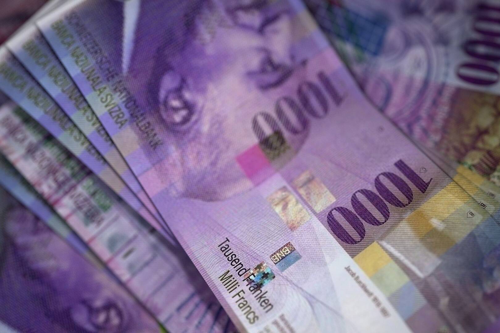Swiss francs Image by cosmix from Pixabay
