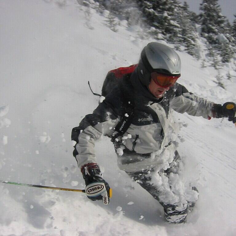 Ski freeride Photo by Philippe rameau at fr.wikipedia, Public domain, via Wikimedia Commons