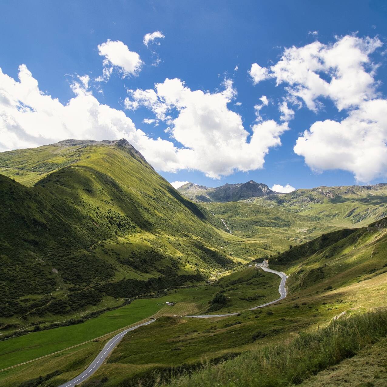 Oberalppass Image by Monika from Pixabay