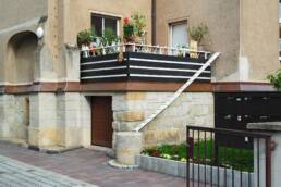 Cat ladders Image by Kalispera Dell, CC BY 3.0, via Wikimedia Commons