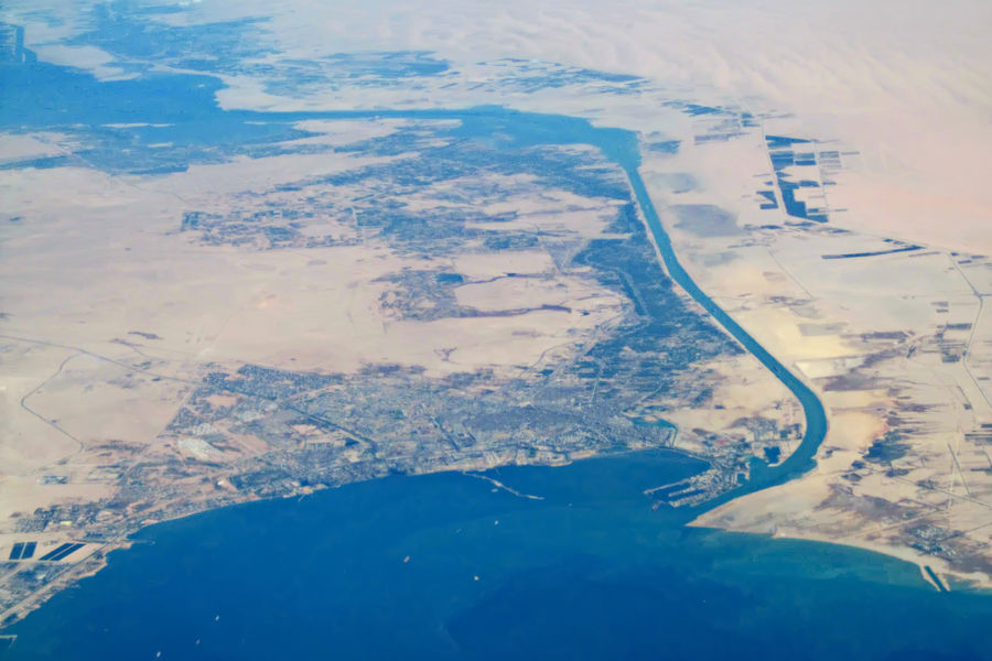 Aerial view of city of Suez and Suez Canal Baycrest, CC BY-SA 2.5, via Wikimedia Commons